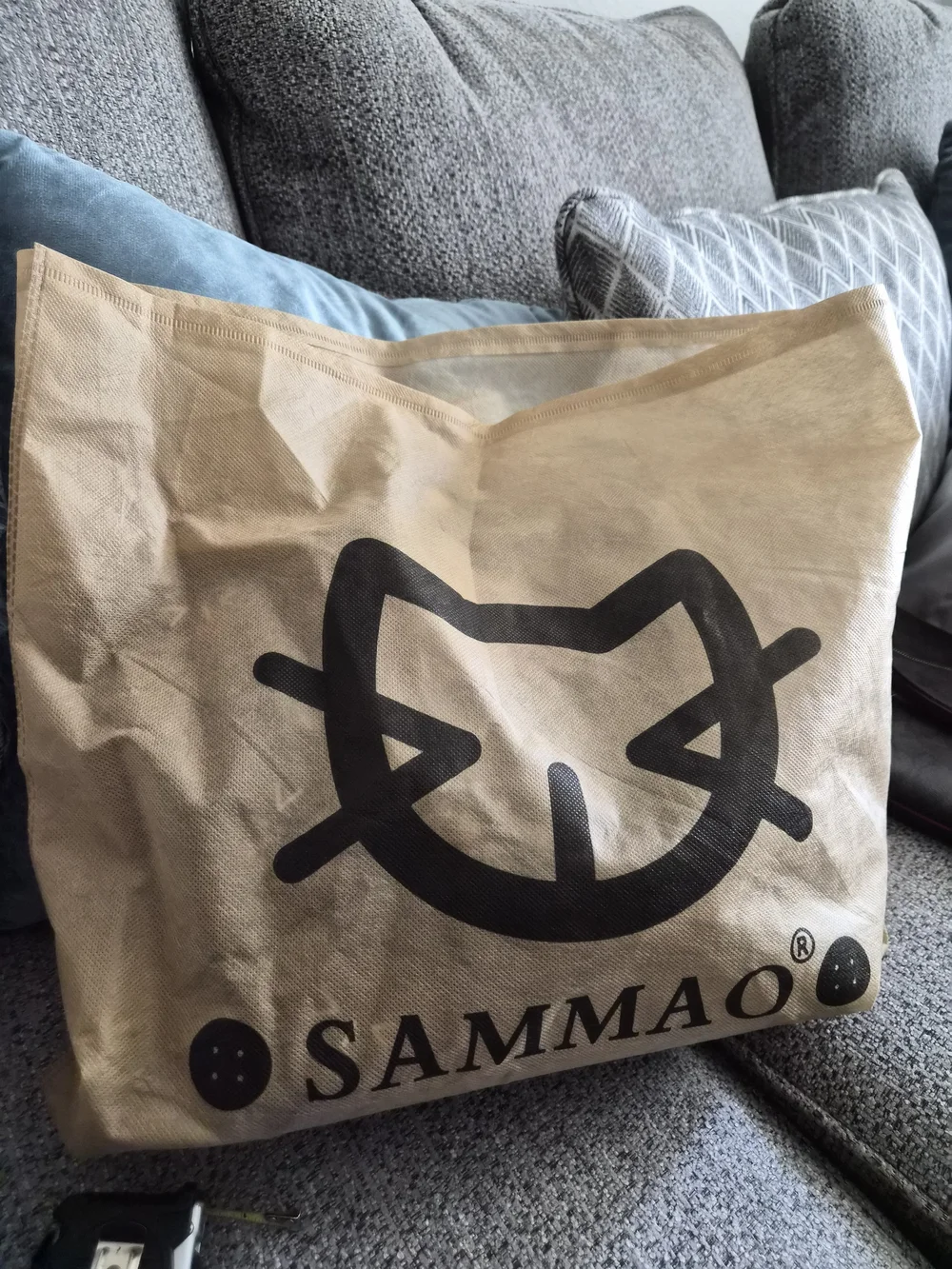 Black Cat-Themed Tote Bag with Red Bow Accents NWT
